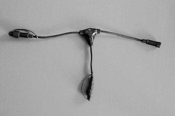 MK 001-121 QuickFix® Divider 2 Verteiler in T-Form Schwarz für LED-Produkte System IP 67