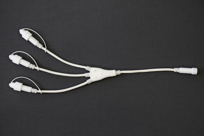 MK 001-126 QuickFix® Divider 3 Verteiler 3 Ausgänge Weiss für LED-Produkte System IP 67