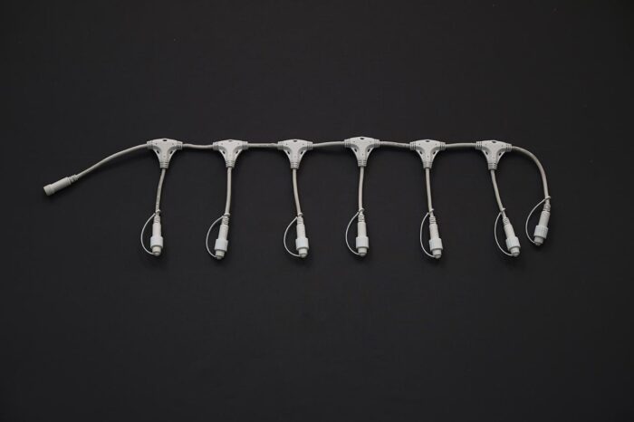 MK 001-128 QuickFix® Divider 6 Verteiler 6 Ausgänge Weiss für LED-Produkte System IP 67
